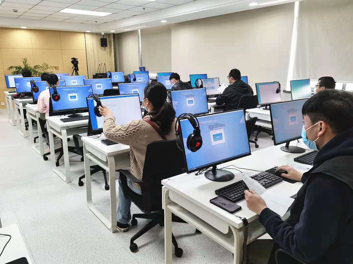 微信图片_20210419085330_副本.jpg