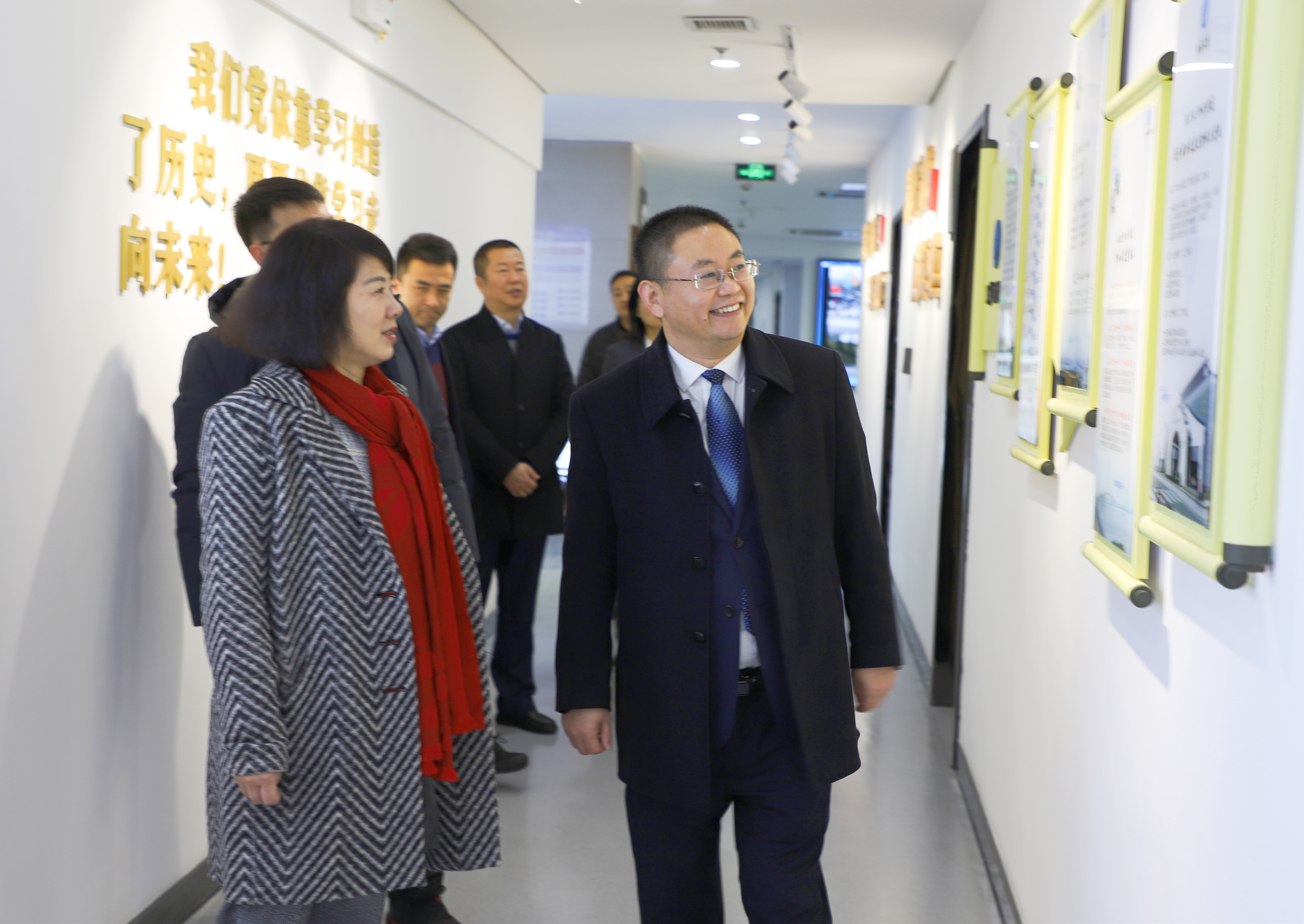 参观公司教育培训基地.jpg