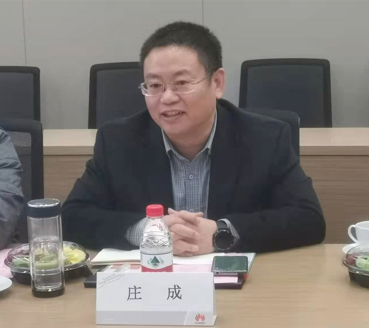 庄成.jpg